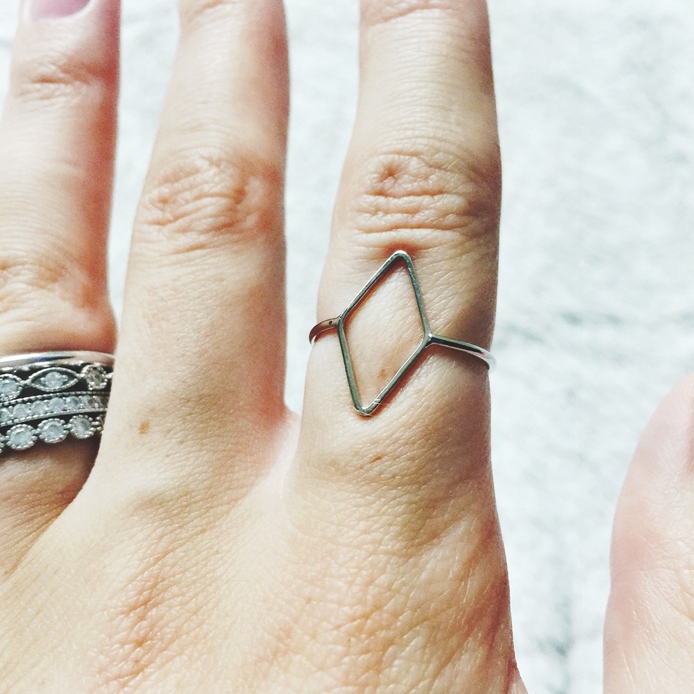 Diamond Ring - Picture 3 of 4
